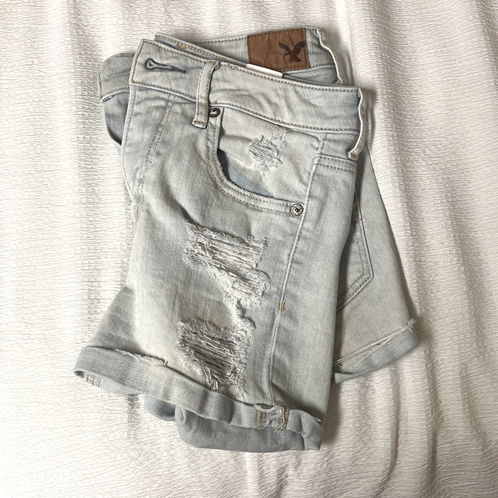 American Eagle Light Wash Demin Shorts, US Size 6